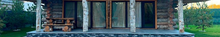 Дом с характером: почему сухостойная сосна становится выбором для загородного строительства